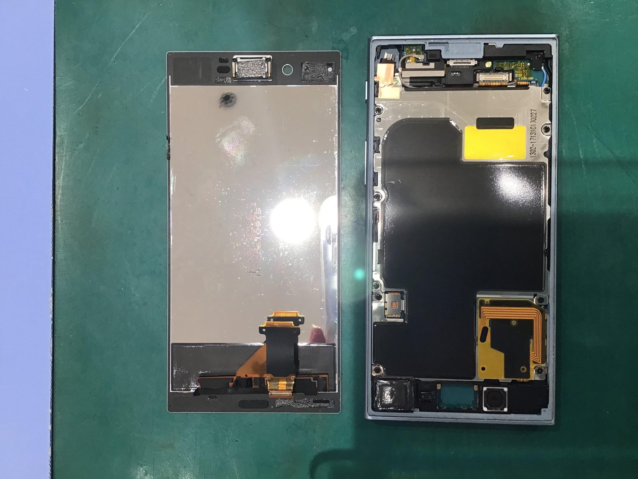 画面がつかなくなってしまったXperia XZsの修理を承りました！【スマホ修理工房丸井錦糸町店】